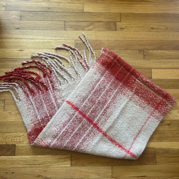 Fall Scarf Plaid Red & Beige Fringed Scarf One Size - Picture 1 of 5